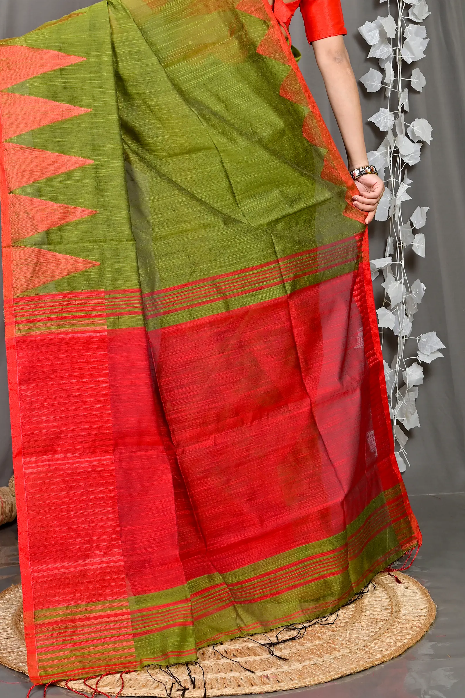 Dark Green Cotton Blended Pariva Hand Loom Saree (349)